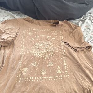 Women's Short Sleeve Graphic Tee in Light Brown - Sun Motif